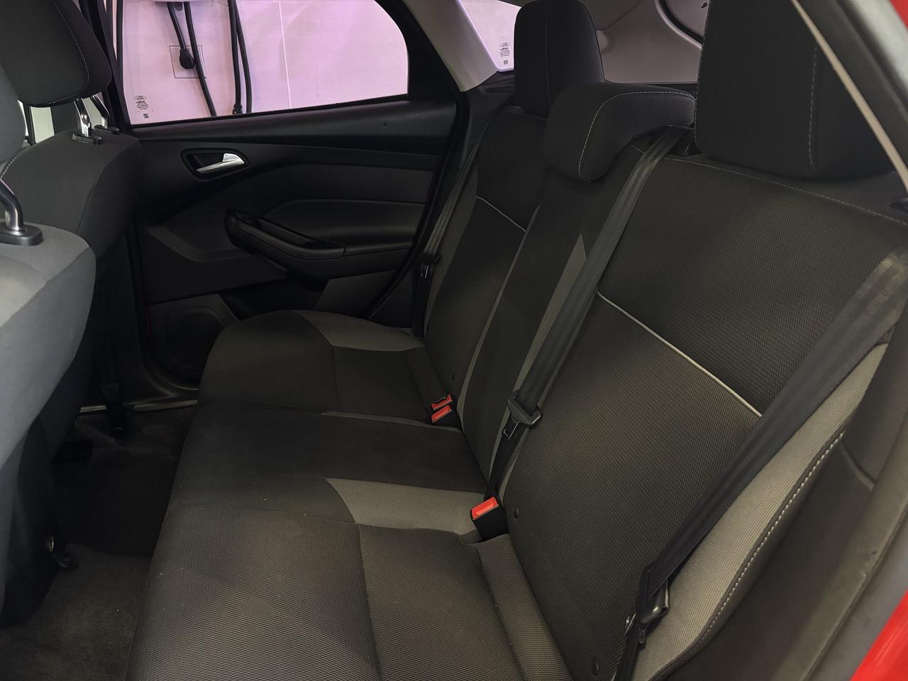 2012 Ford Focus SE   2 SETS RIMS/TIRES   CLEAN CARFAX   SOLD ASIS Photo