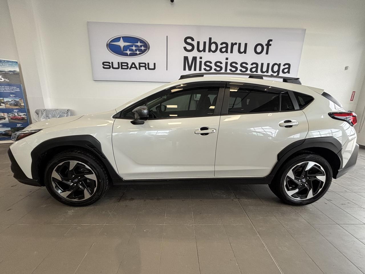 2024 Subaru Crosstrek Limited   CLEAN CARFAX   1 OWNER   NAVI   LEATHER Photo3