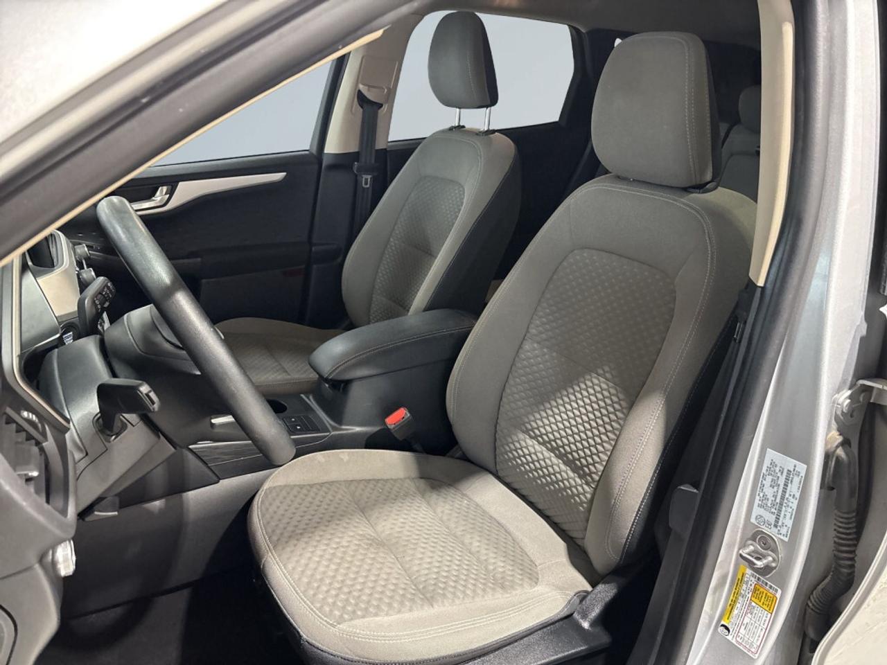 2020 Ford Escape SE AWD / Back Up Cam / NAV / CarPlay / Heated Seat Photo