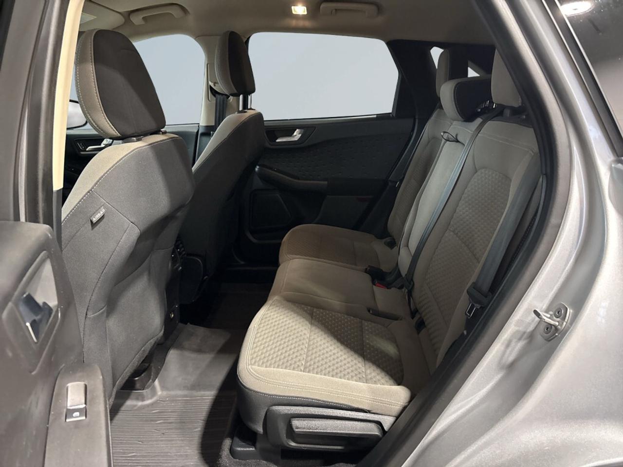 2020 Ford Escape SE AWD / Back Up Cam / NAV / CarPlay / Heated Seat Photo