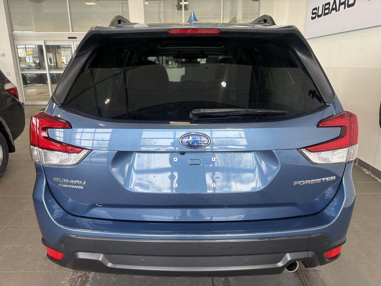 2023 Subaru Forester LIMITED   LOWKM  1 OWNER  NAVI   LEATHER   SUNROOF Photo