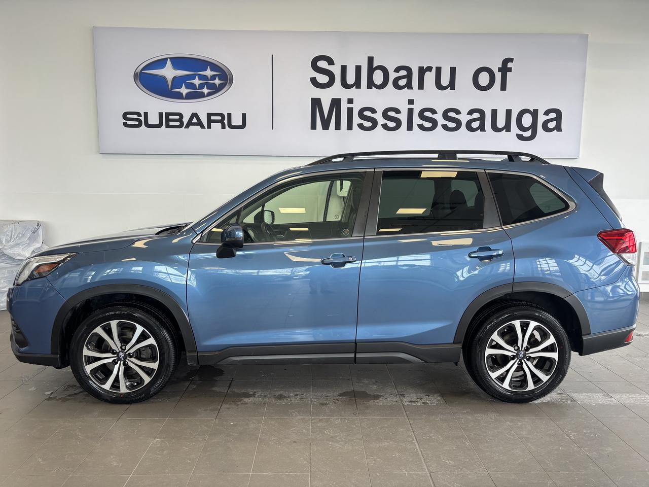 2023 Subaru Forester LIMITED   LOWKM  1 OWNER  NAVI   LEATHER   SUNROOF Photo