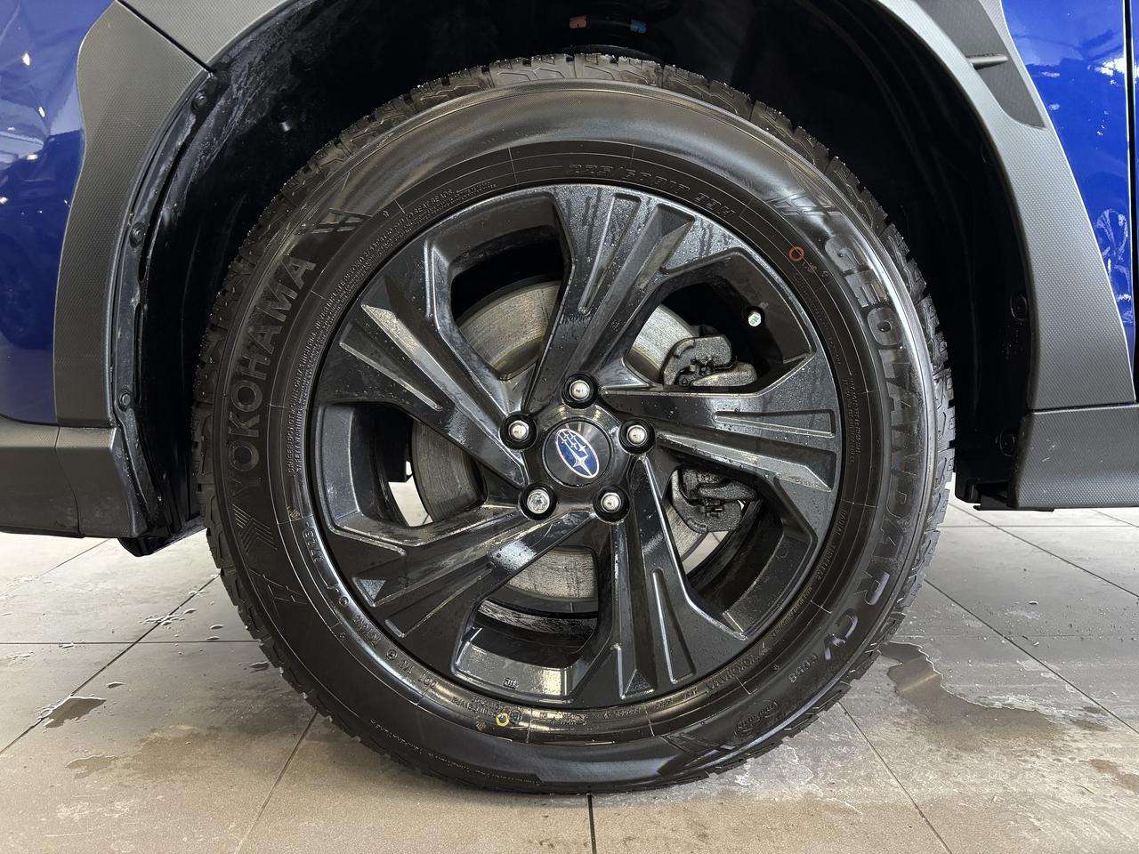 2024 Subaru Crosstrek LOW KM   1 OWNER   HEATED SEATS   AWD   CAMERA Photo