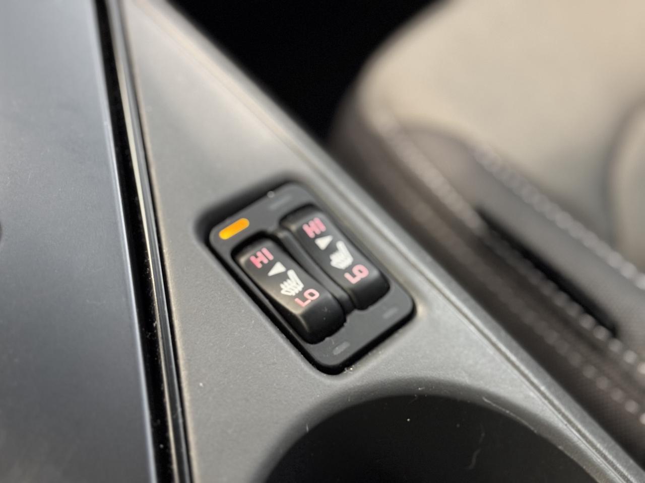 2024 Subaru Crosstrek LOW KM   1 OWNER   HEATED SEATS   AWD   CAMERA Photo