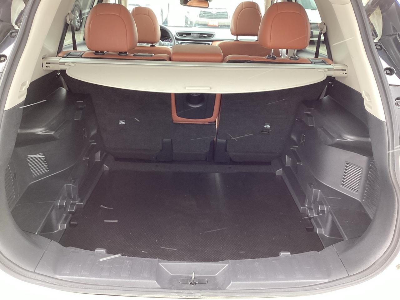 2020 Nissan Rogue SL Platinum AWD Photo