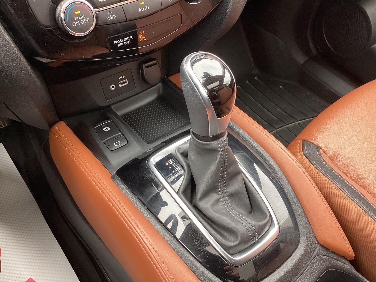 2020 Nissan Rogue SL Platinum AWD Photo