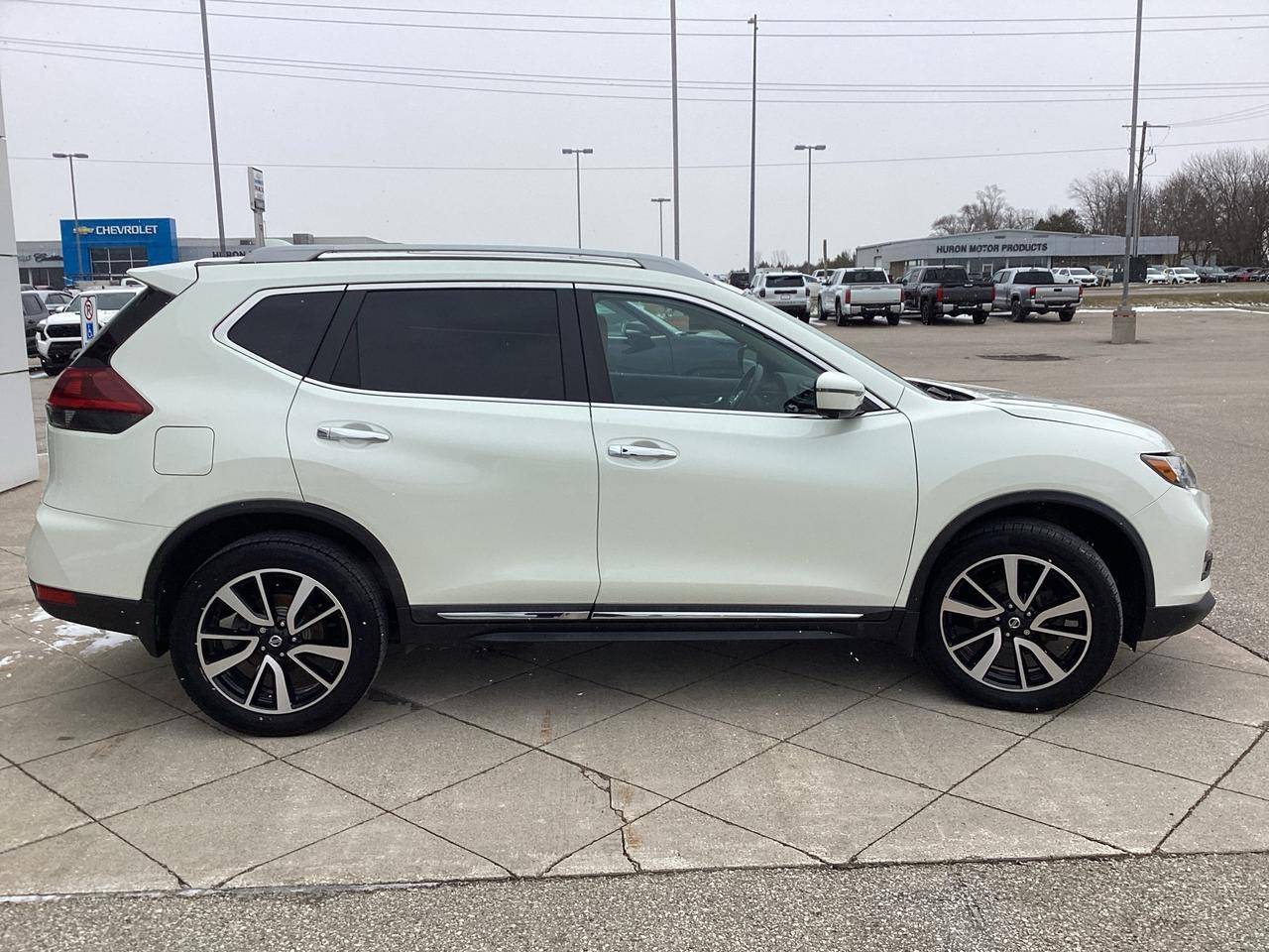 2020 Nissan Rogue SL Platinum AWD Photo