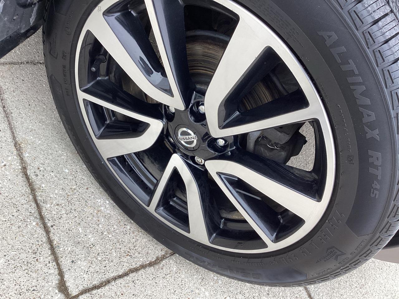 2020 Nissan Rogue SL Platinum AWD Photo