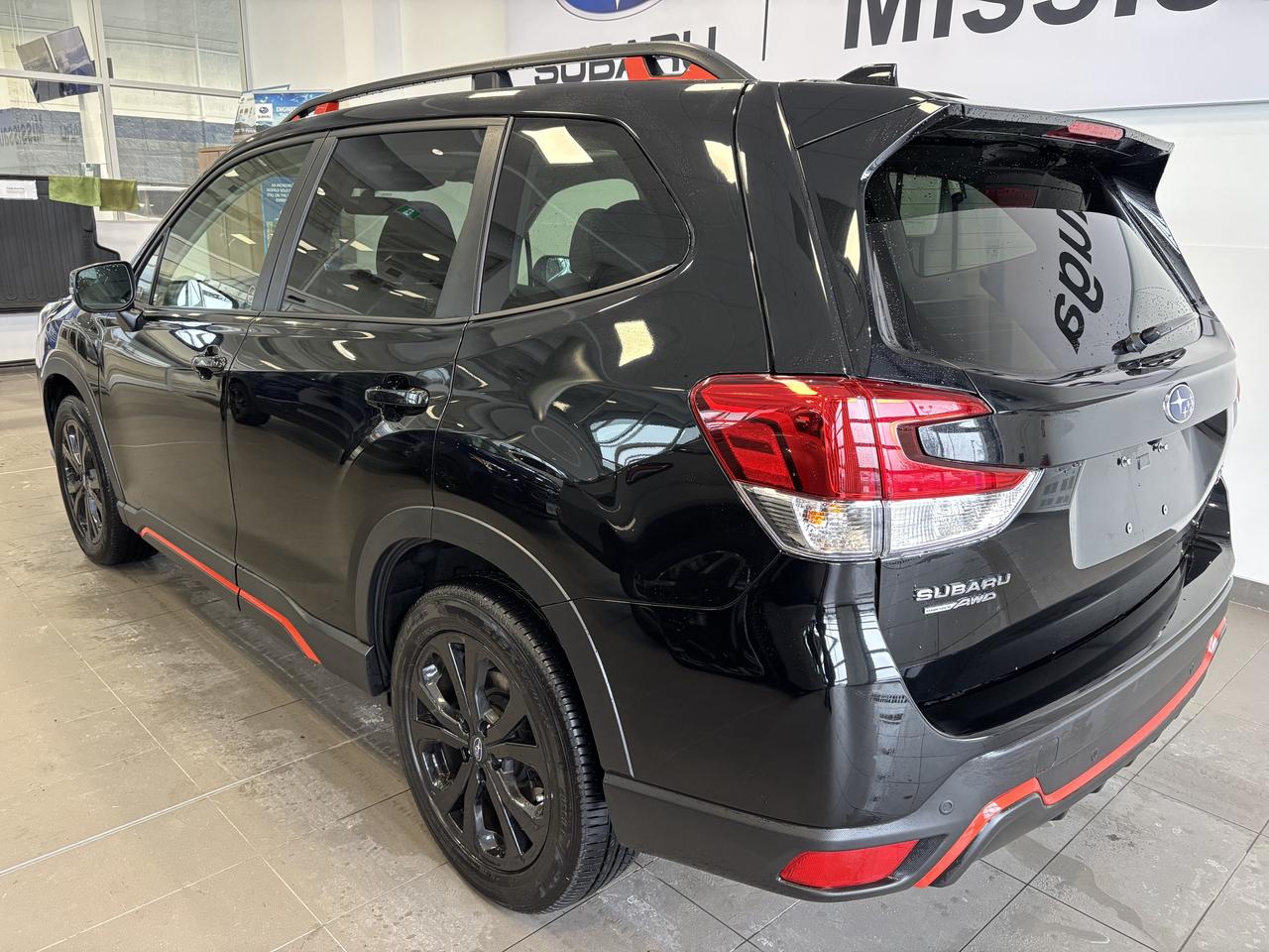 2024 Subaru Forester SPORT   CLEAN CARFAX   1 OWNER   SUNROOF    CAMERA Photo