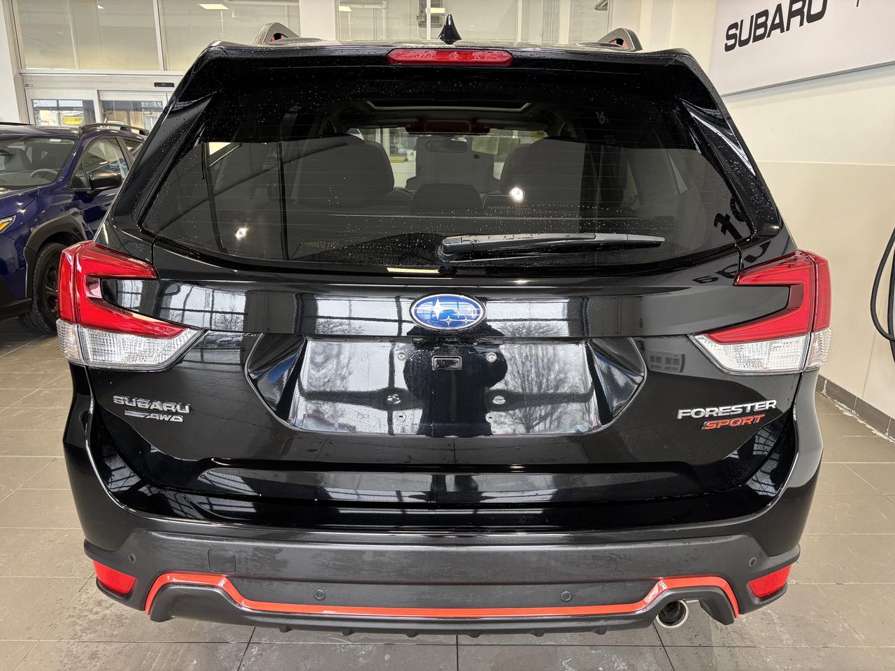 2024 Subaru Forester SPORT   CLEAN CARFAX   1 OWNER   SUNROOF    CAMERA Photo