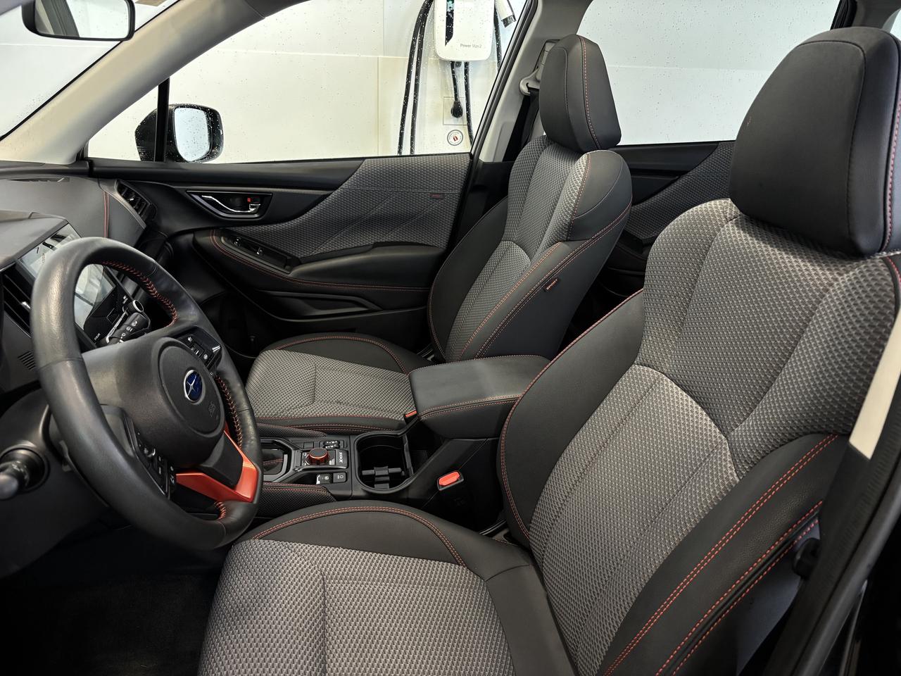 2024 Subaru Forester SPORT   CLEAN CARFAX   1 OWNER   SUNROOF    CAMERA Photo