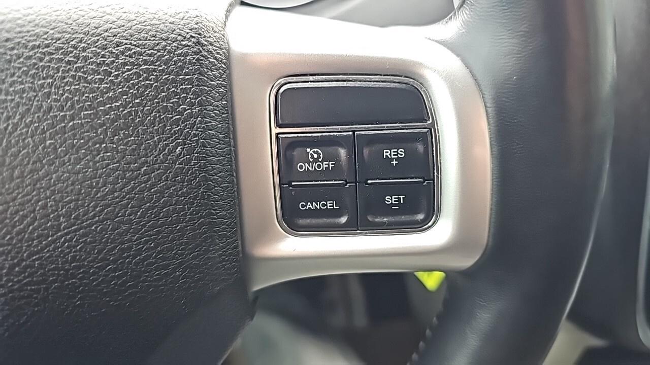 2017 Dodge Grand Caravan 4dr Wgn SXT/DVD/Power Sliding Doors/Power Tail Gat Photo