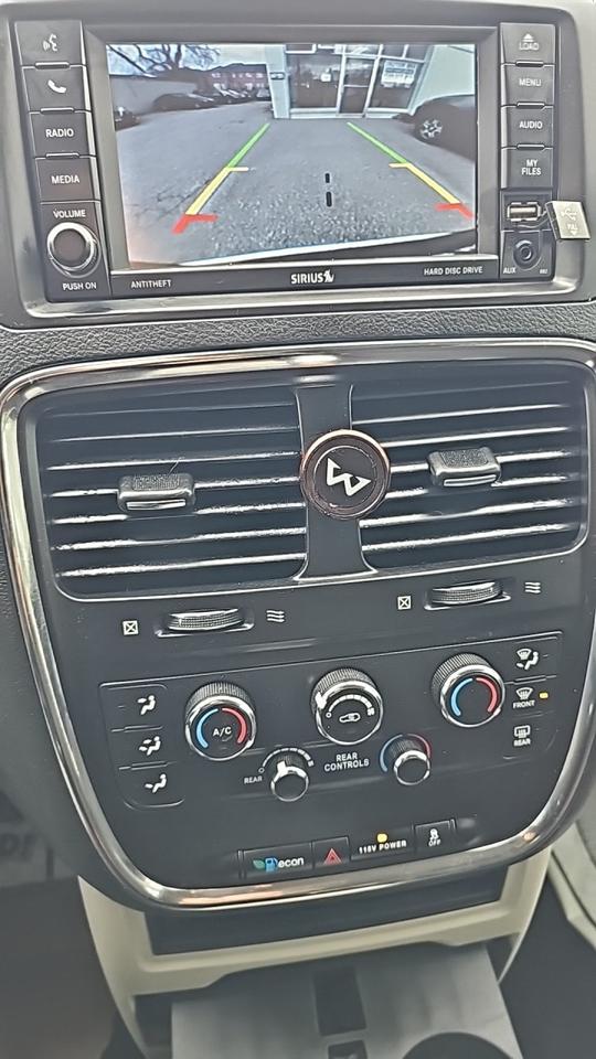 2017 Dodge Grand Caravan 4dr Wgn SXT/DVD/Power Sliding Doors/Power Tail Gat Photo