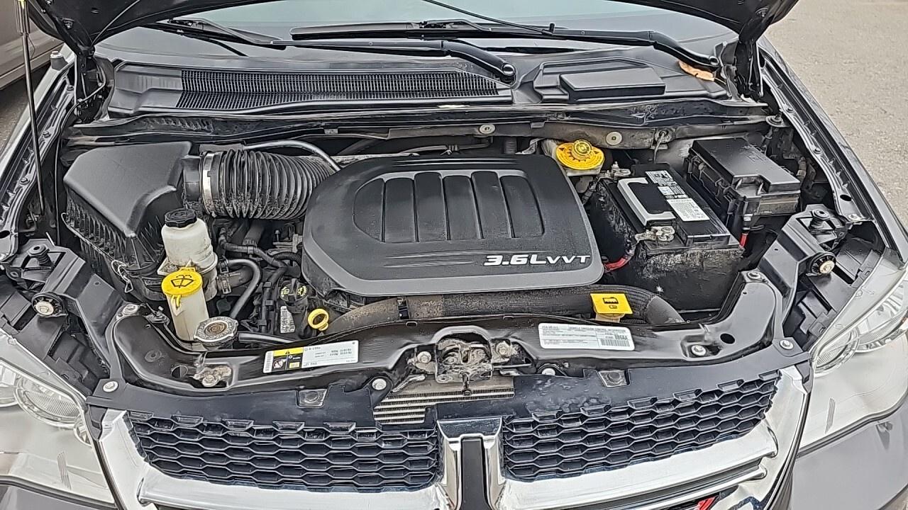 2017 Dodge Grand Caravan 4dr Wgn SXT/DVD/Power Sliding Doors/Power Tail Gat Photo