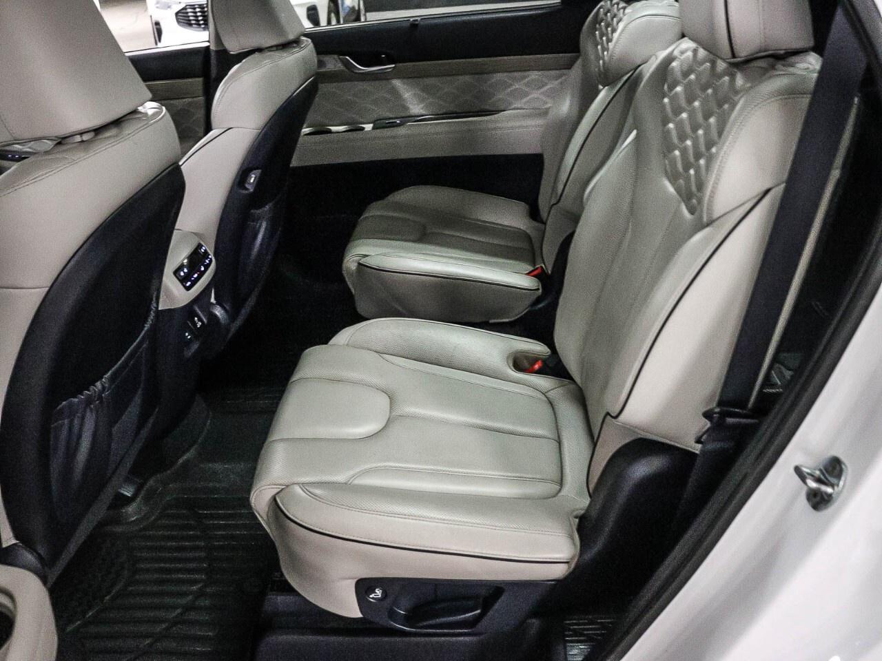 2022 Hyundai PALISADE Ultimate Calligraphy 7-Passenger AWD Photo
