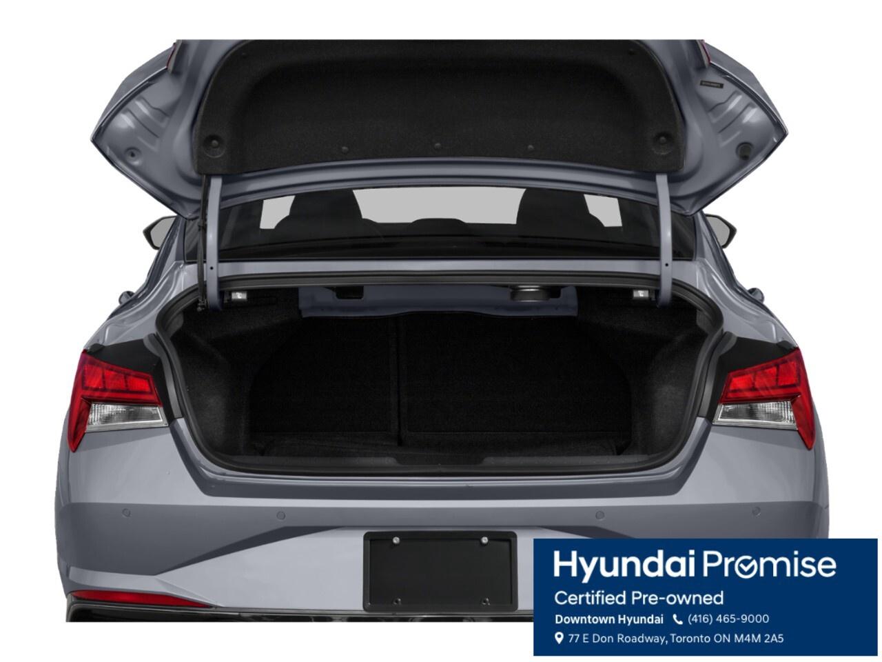 2023 Hyundai Elantra Luxury IVT Photo