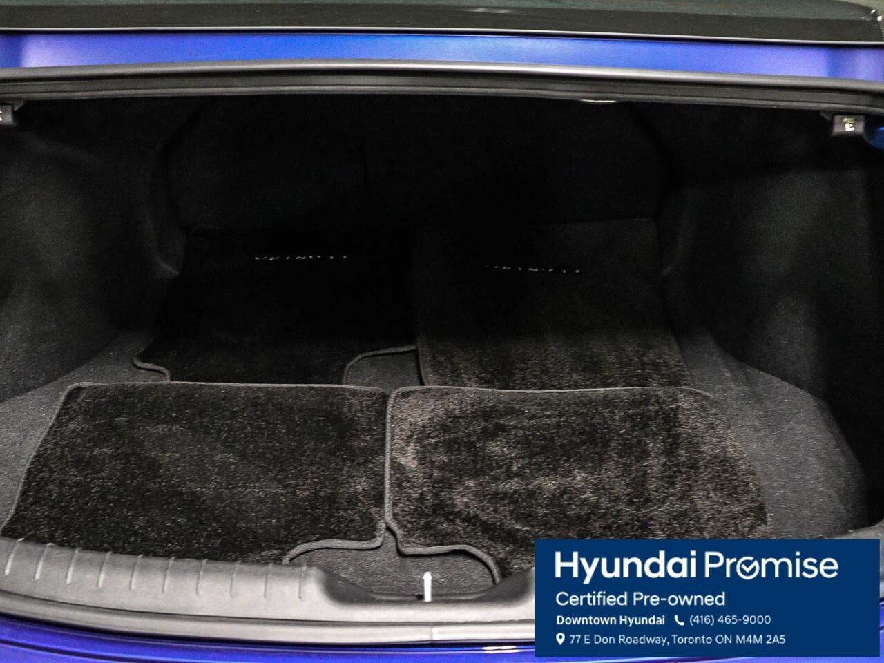 2023 Hyundai Elantra Luxury IVT Photo