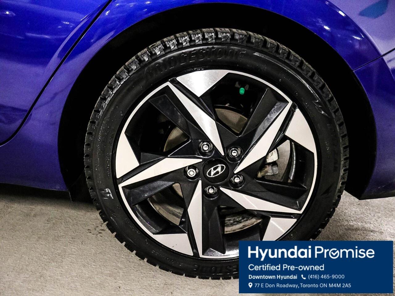 2023 Hyundai Elantra Luxury IVT Photo