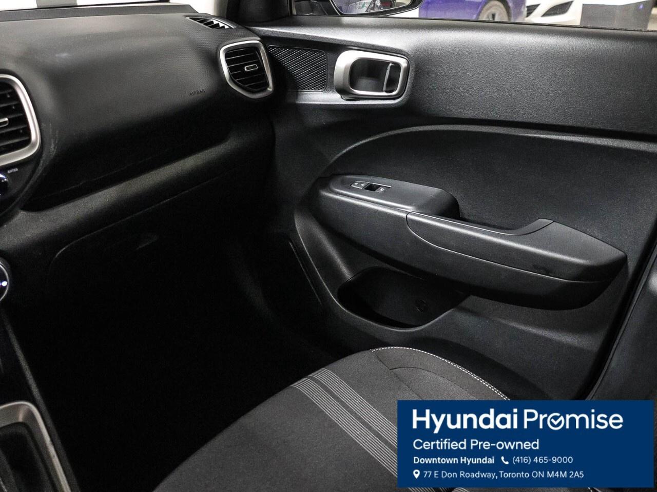 2023 Hyundai Venue Preferred IVT Photo