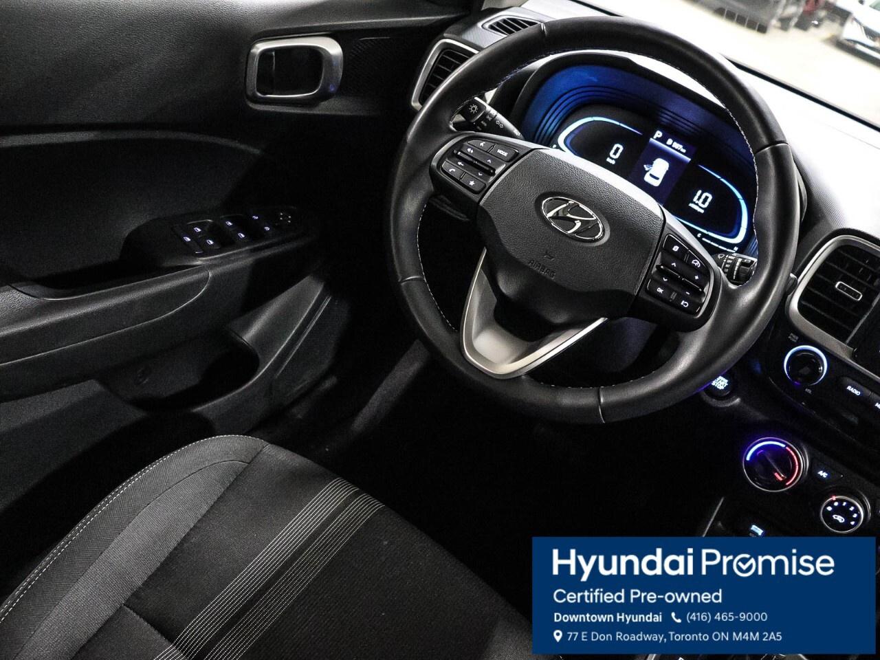 2023 Hyundai Venue Preferred IVT Photo
