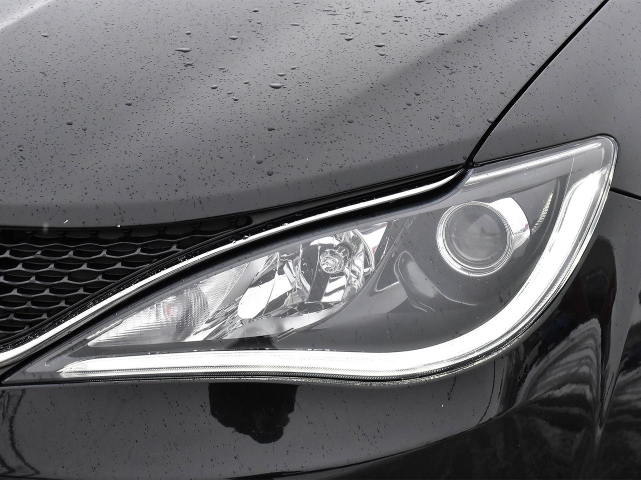 2020 Chrysler Pacifica Limited Photo