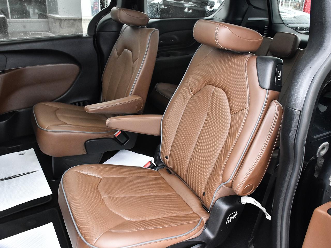 2020 Chrysler Pacifica Limited Photo