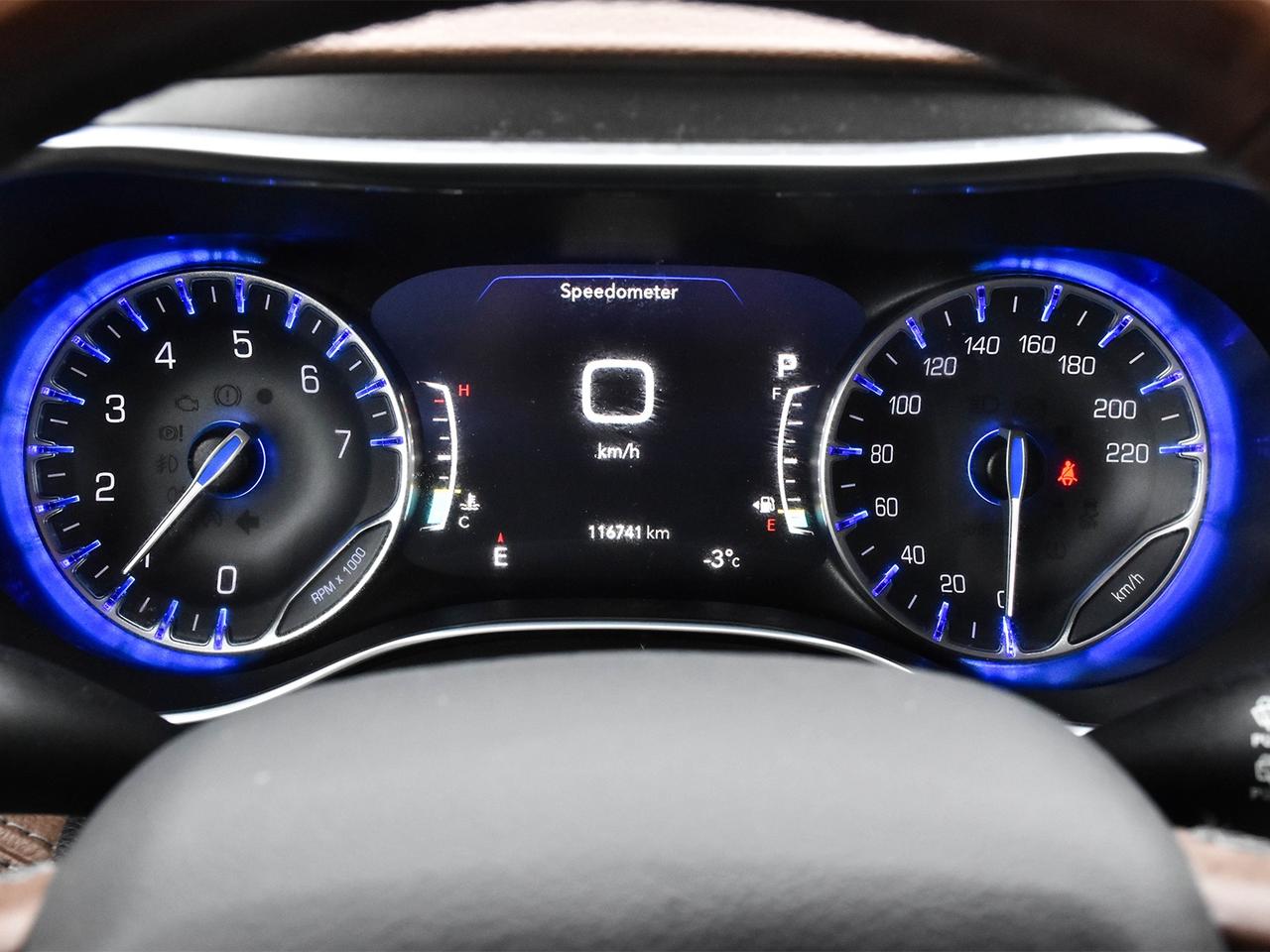 2020 Chrysler Pacifica Limited Photo