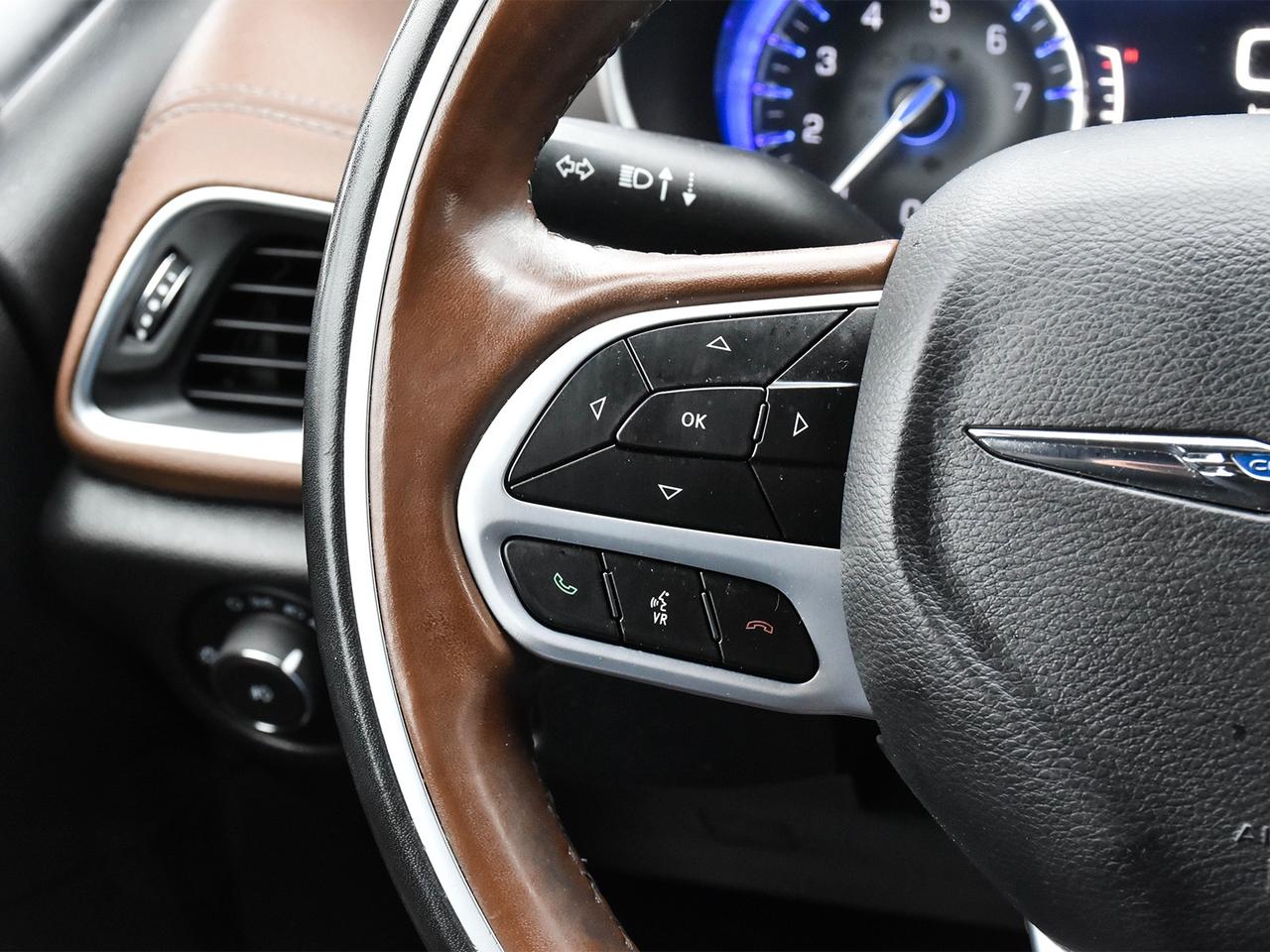 2020 Chrysler Pacifica Limited Photo