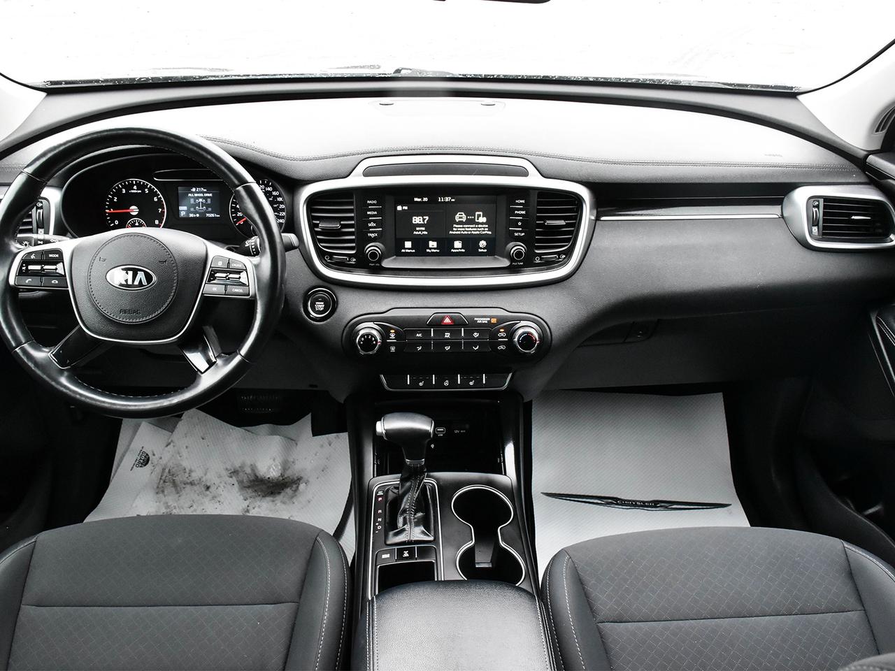 2019 Kia Sorento LX Photo