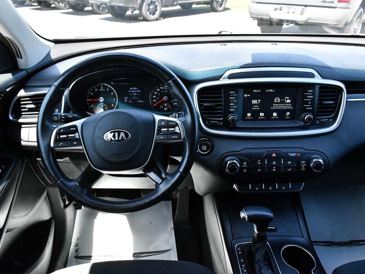 2019 Kia Sorento LX Photo