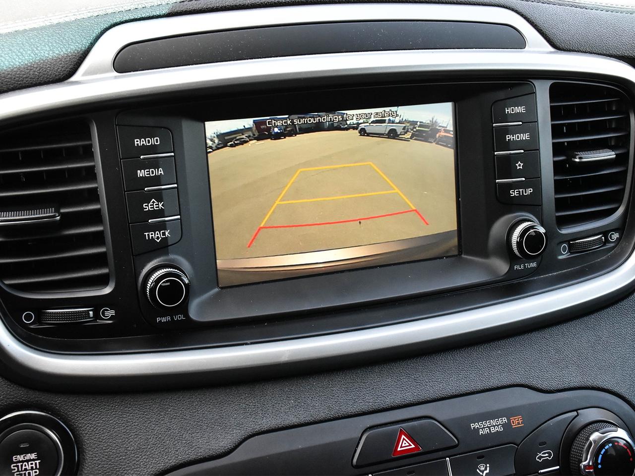 2019 Kia Sorento LX Photo