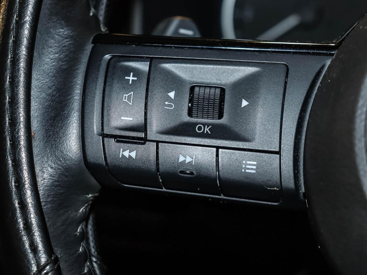 2021 Nissan Rogue SV Photo