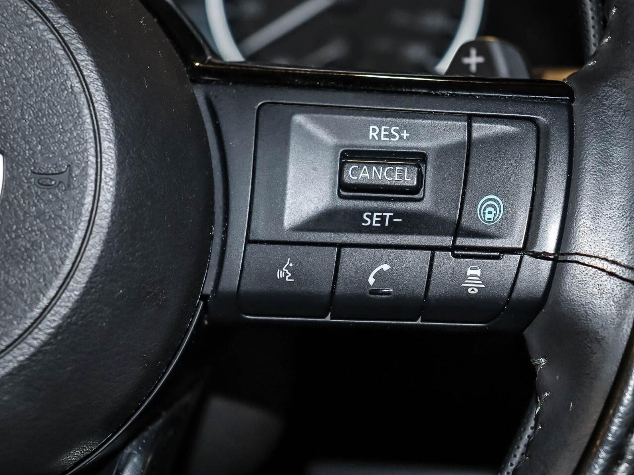 2021 Nissan Rogue SV Photo