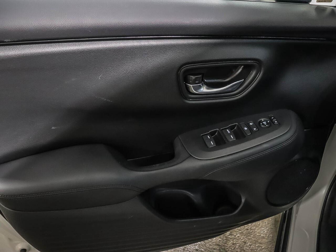 2023 Honda HR-V LX 2WD CVT Photo