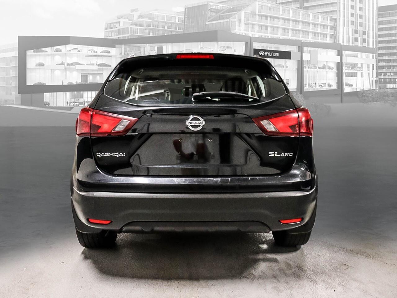 2017 Nissan Qashqai SL Photo2
