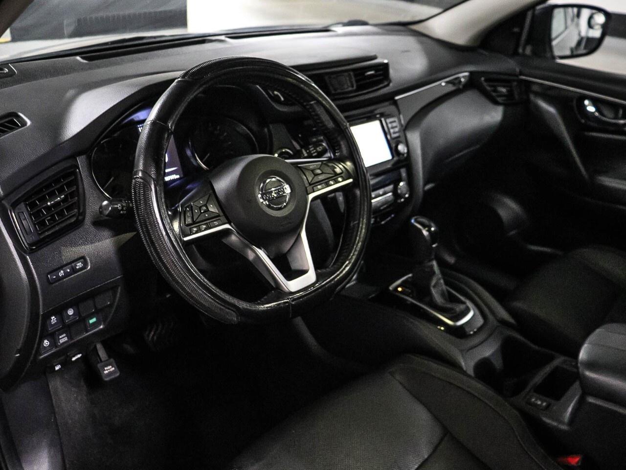 2017 Nissan Qashqai SL Photo