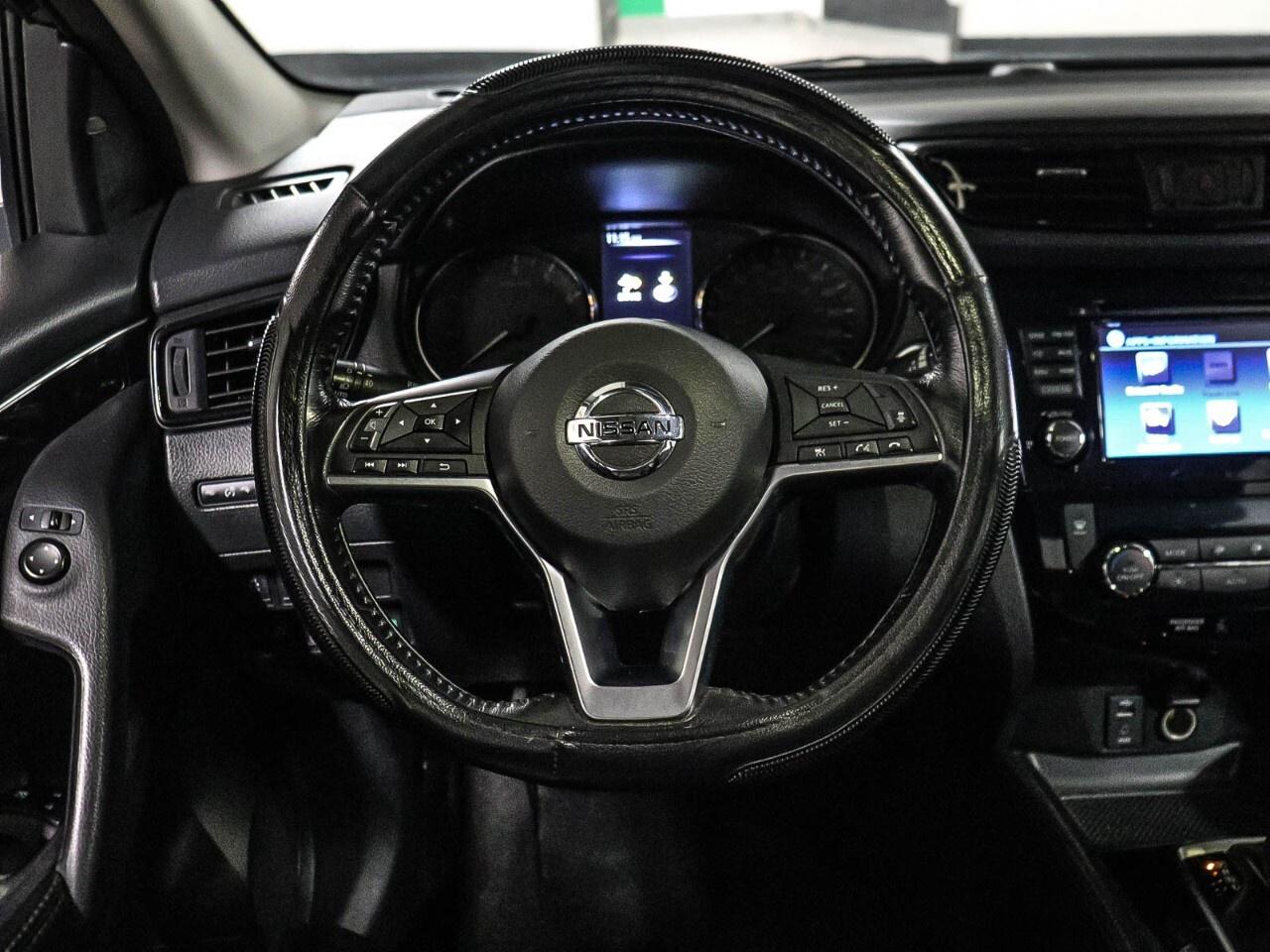 2017 Nissan Qashqai SL Photo