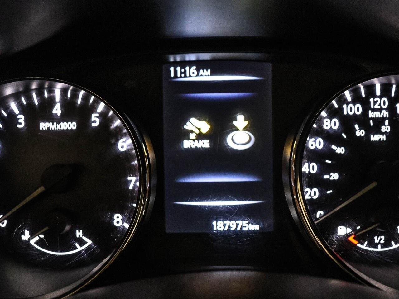 2017 Nissan Qashqai SL Photo