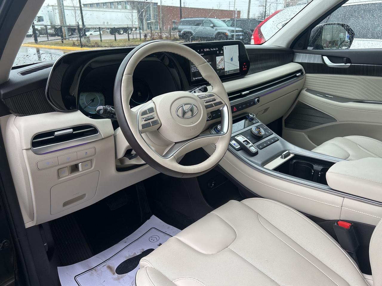 2025 Hyundai PALISADE Ultimate w-Beige Int   Starting from 5.29% OAC Photo