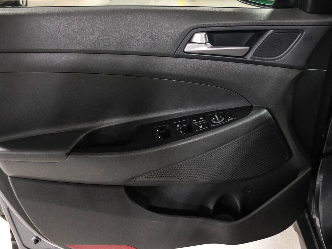 2018 Hyundai Tucson 2.0L PREMIUM FWD Photo