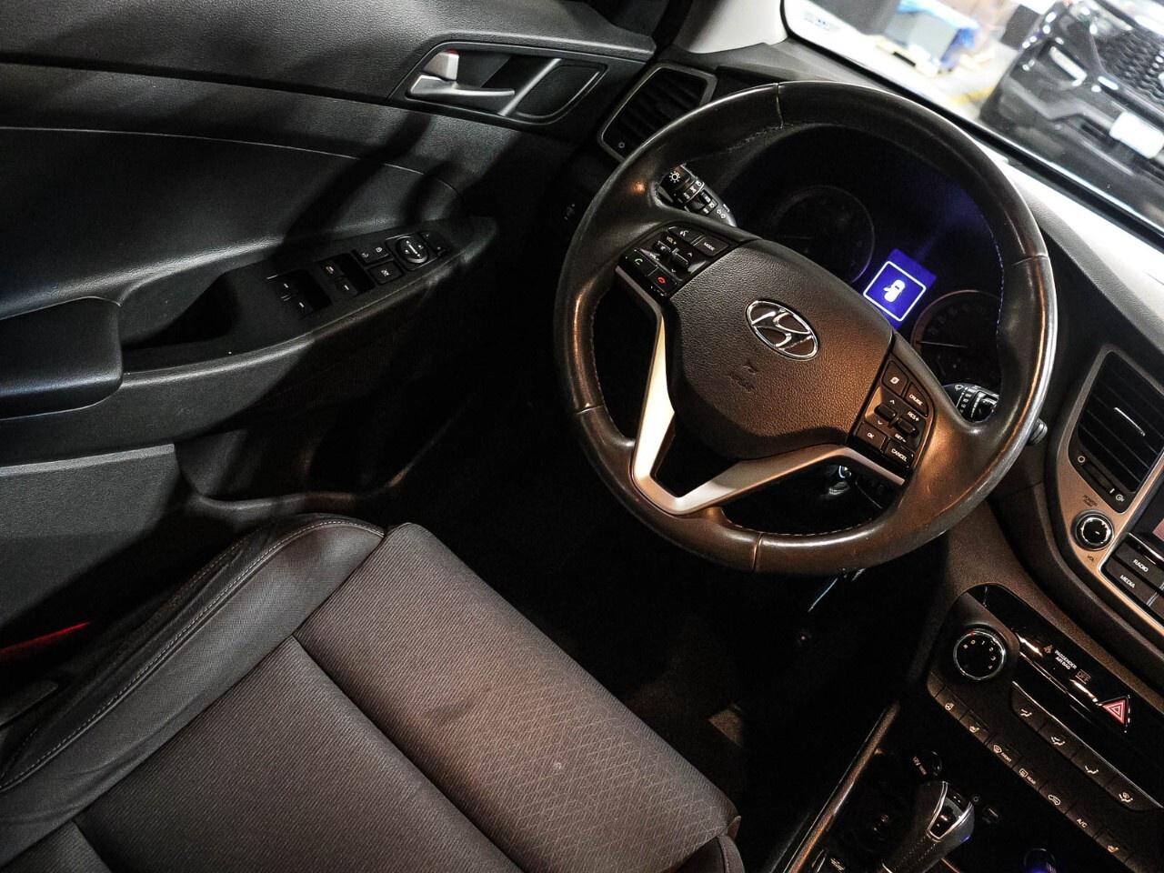 2018 Hyundai Tucson 2.0L PREMIUM FWD Photo