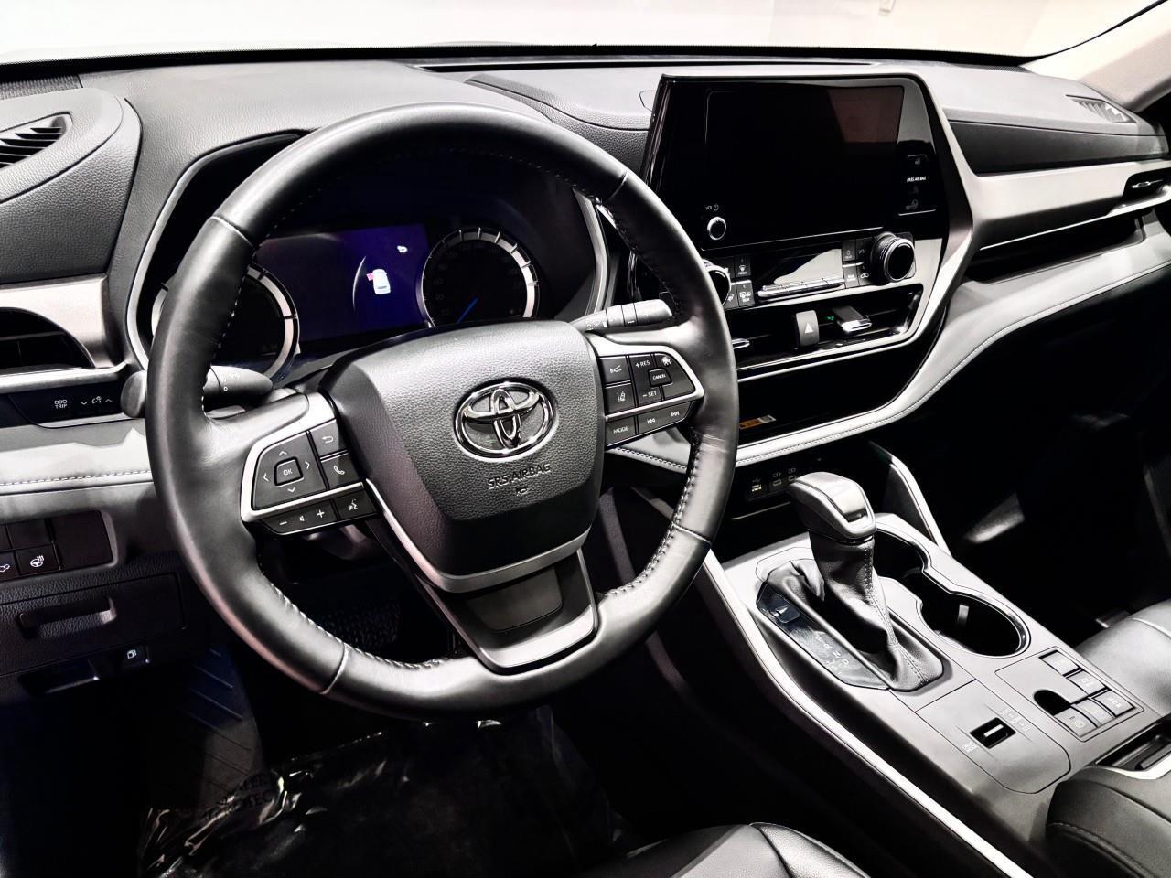 2024 Toyota Highlander Hybrid XLE Photo