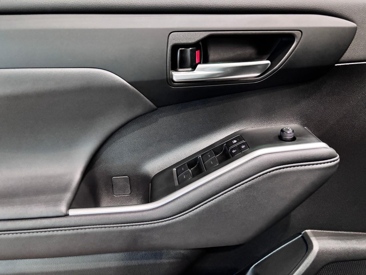 2024 Toyota Highlander Hybrid XLE Photo