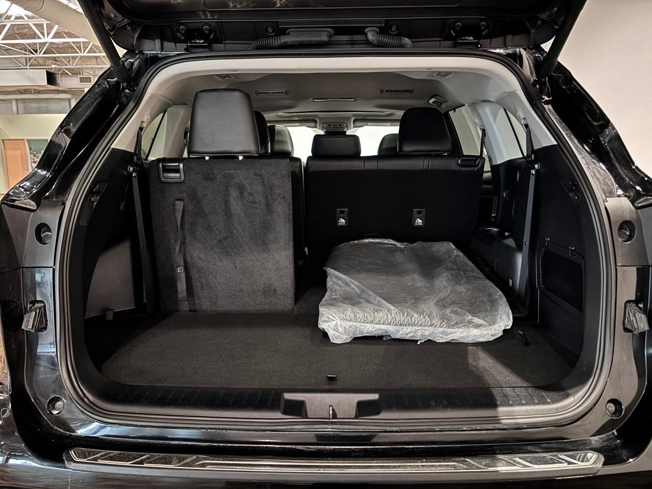 2024 Toyota Highlander Hybrid XLE Photo