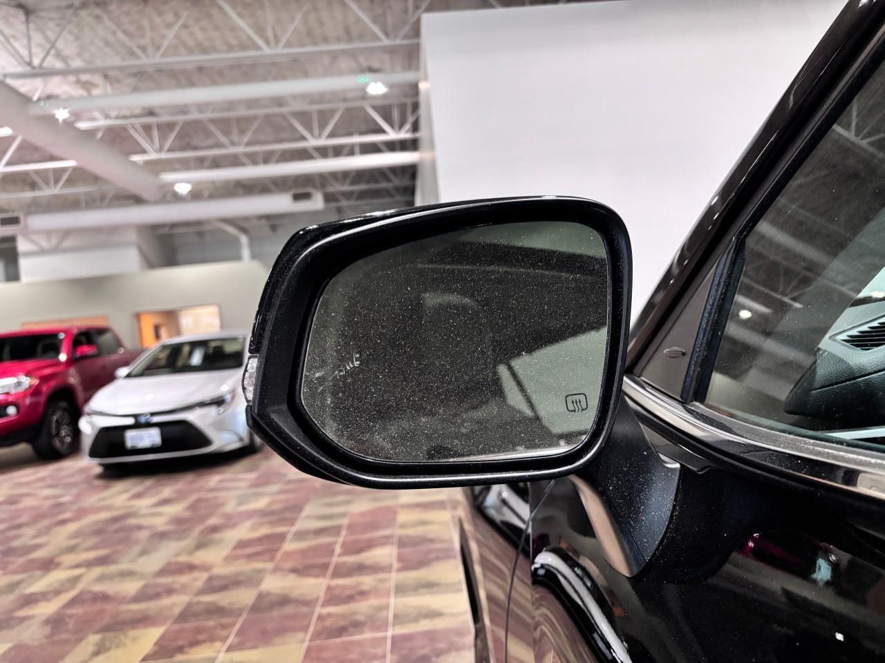 2024 Toyota Highlander Hybrid XLE Photo