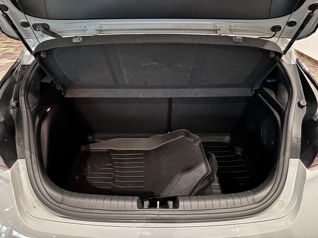 2021 Hyundai Veloster N N Photo