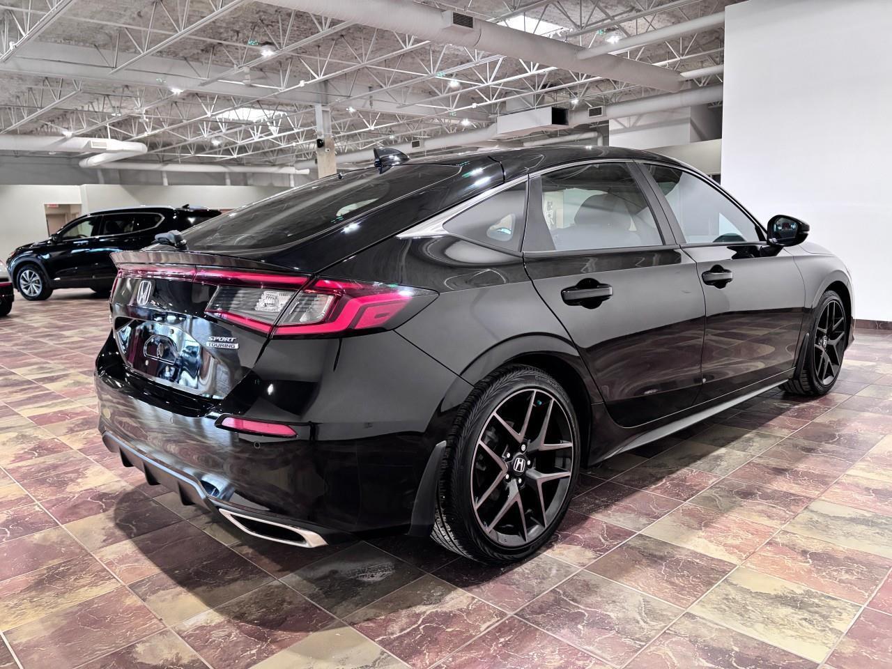 2023 Honda Civic Sport Touring Photo