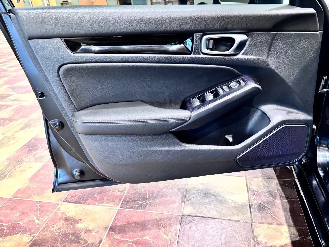 2023 Honda Civic Sport Touring Photo