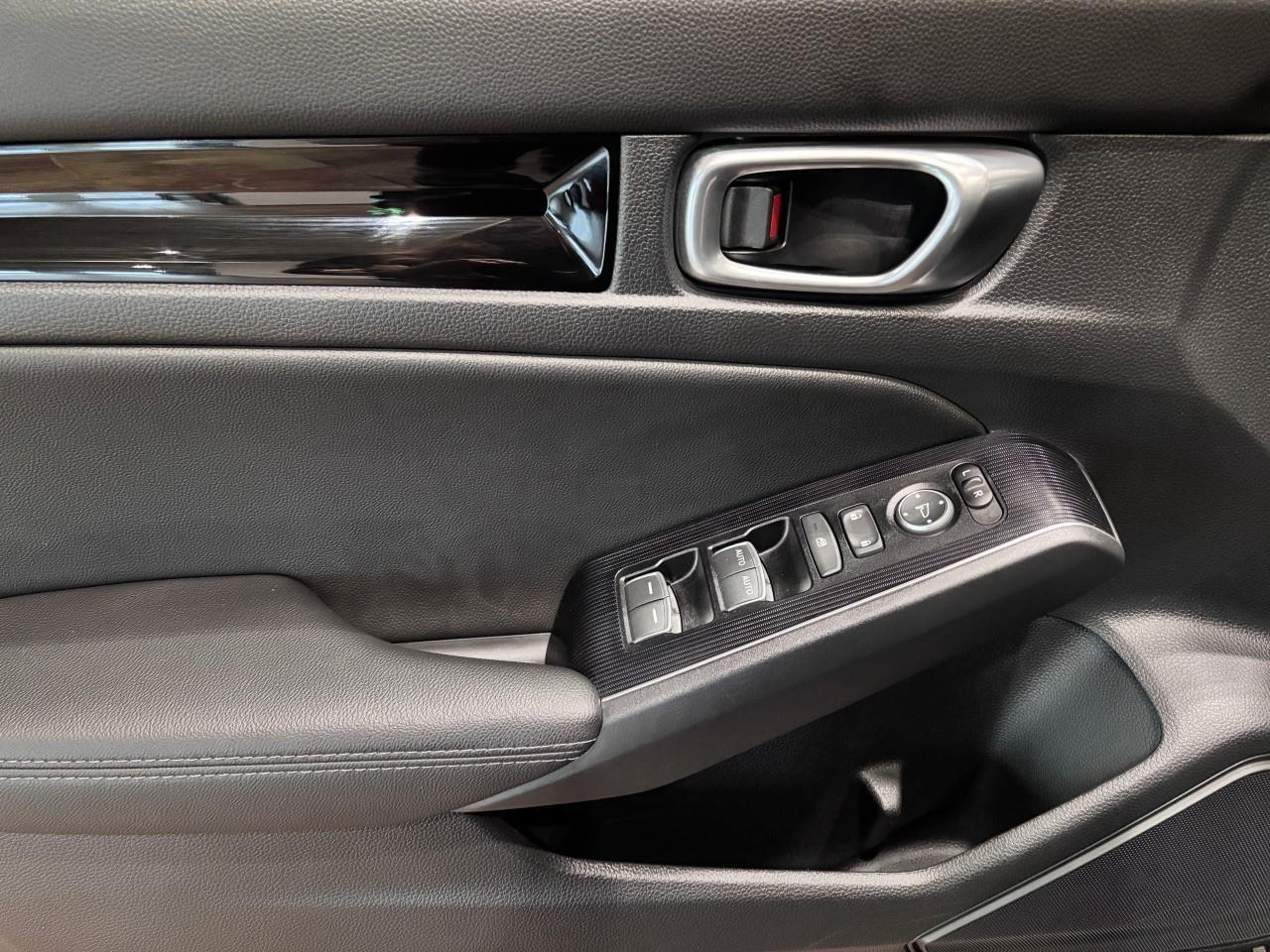 2023 Honda Civic Sport Touring Photo