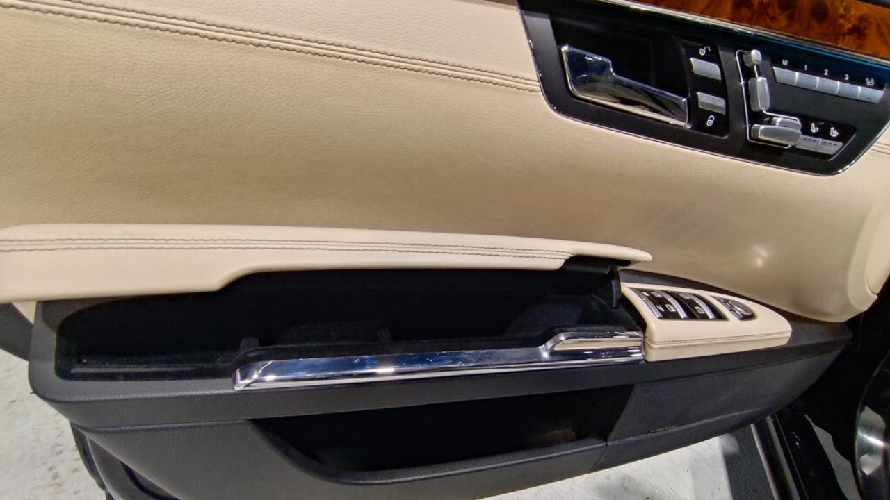 2013 Mercedes-Benz S-Class S 550 4MATIC LWB / NAV / Leather / Sunroof / Very Photo